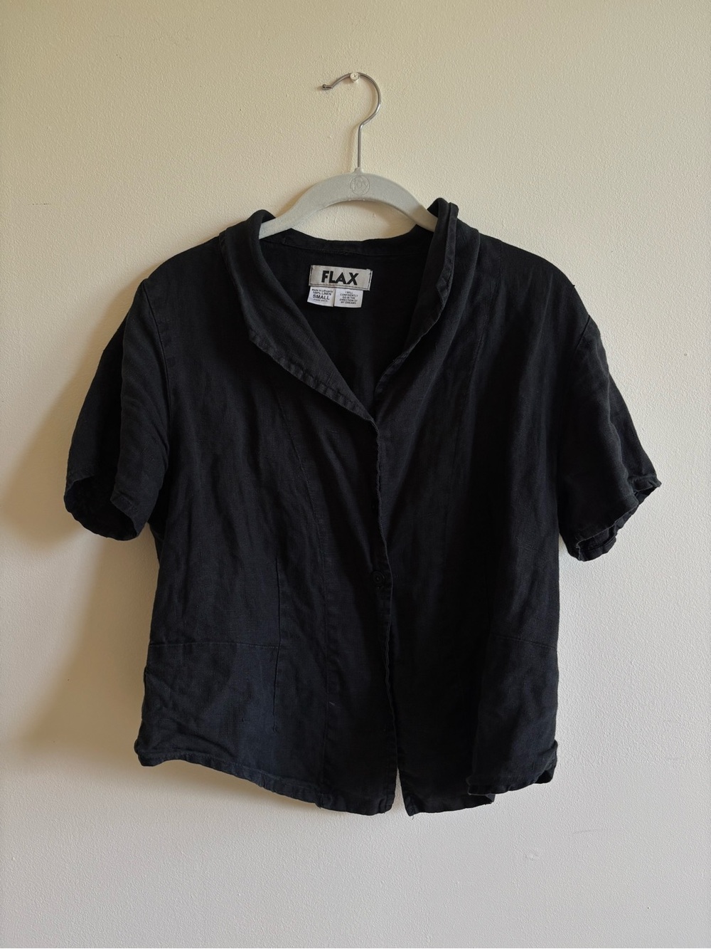 Vintage Flax Black Linen Button-Front Shirt with Label Detail